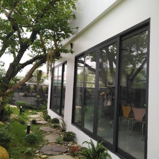 Vách nhôm kính nhà ở