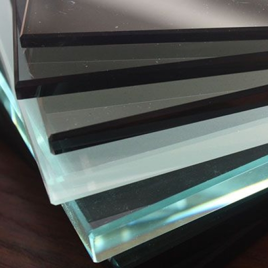 Kính cường lực nhuộm màu